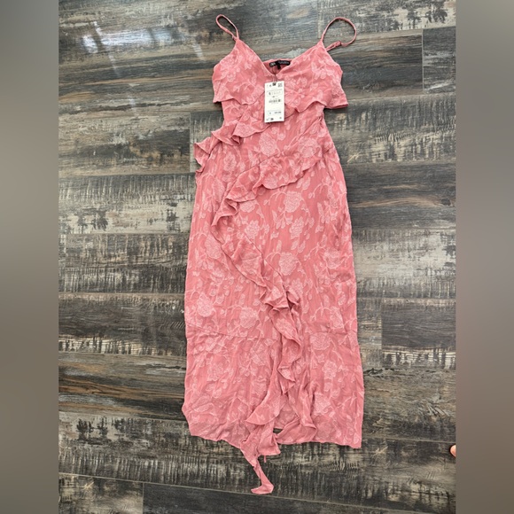 NWT Zara Jacquard Ruffled Dress - Picture 3 of 6